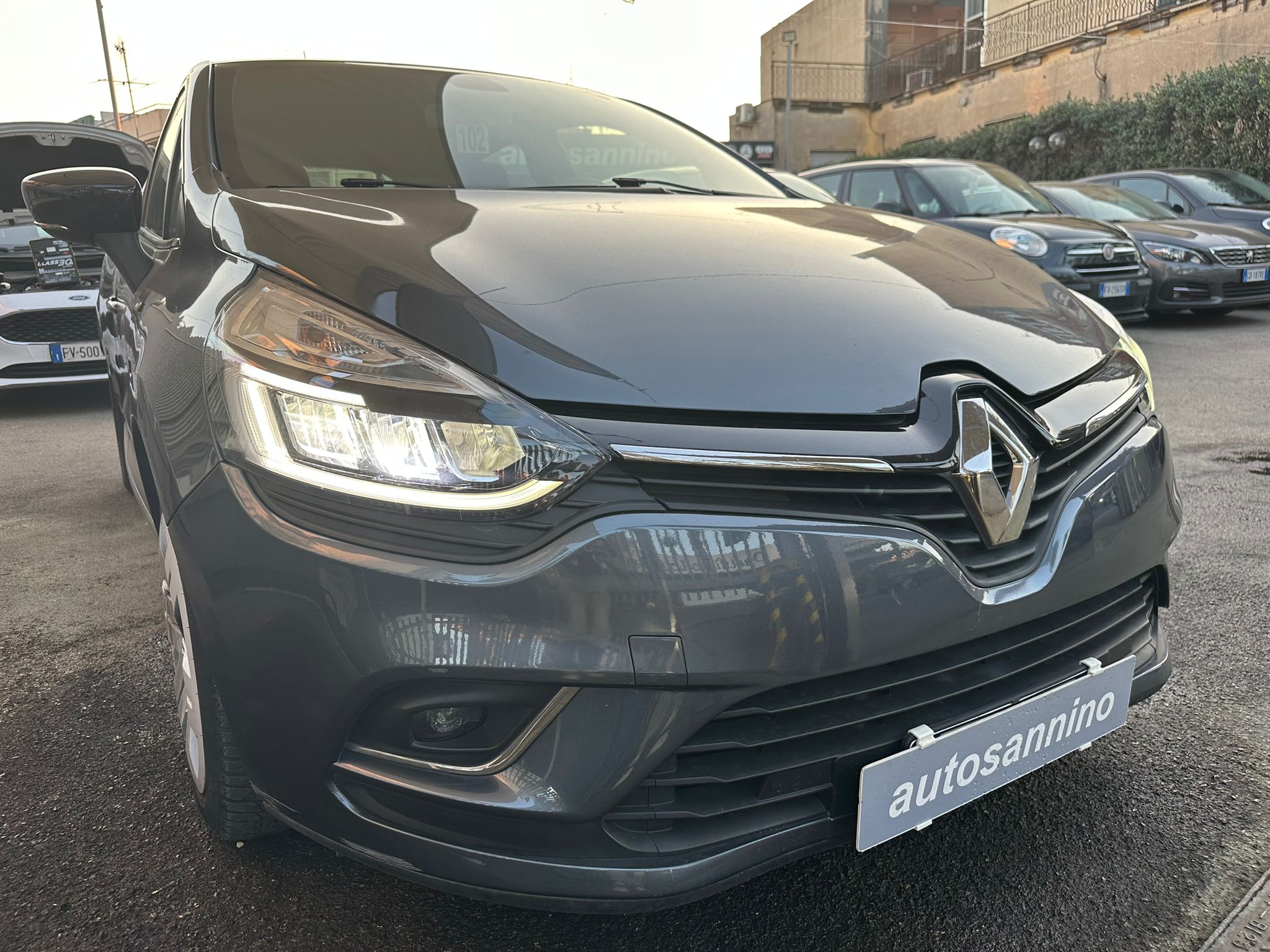 CLIO 0.9 90CV GPL CASA MADRE MOSCHINO NAVI+RETROCAMERA+SENSORI PARK